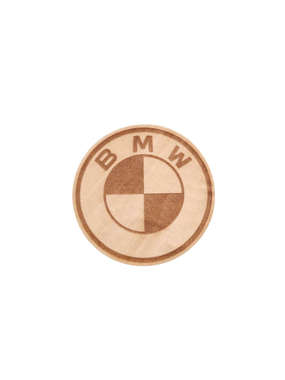Leseni okrogel odpirač BMW.