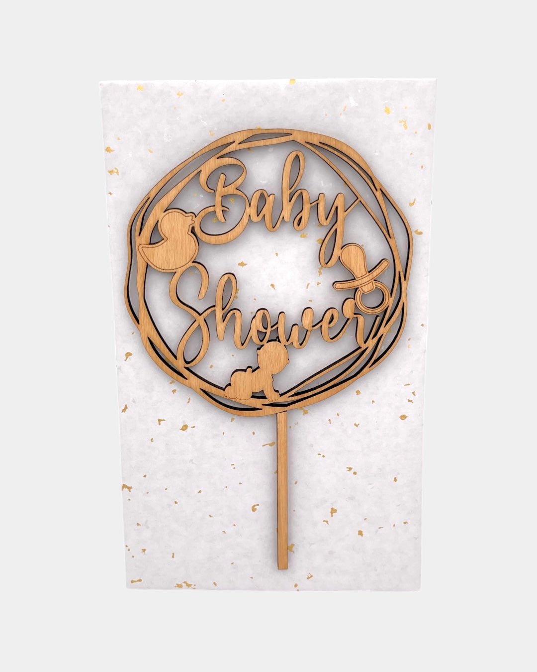 Leseni topper baby shower. Račka, duda, dojenček. Okrogel toper oz. napis za torto. Topper po naročilu. Leseni topper za torto. 