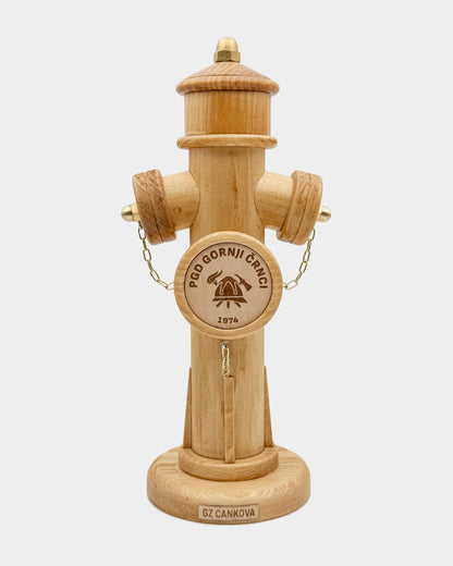 Lesena gasilska plaketa hidrant